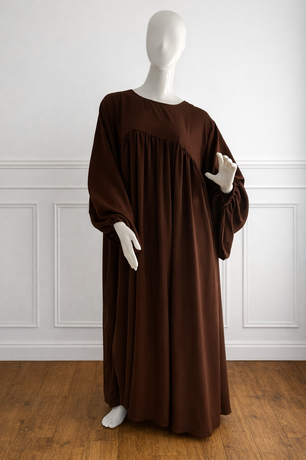 The Oumaima Abaya (Bruin)